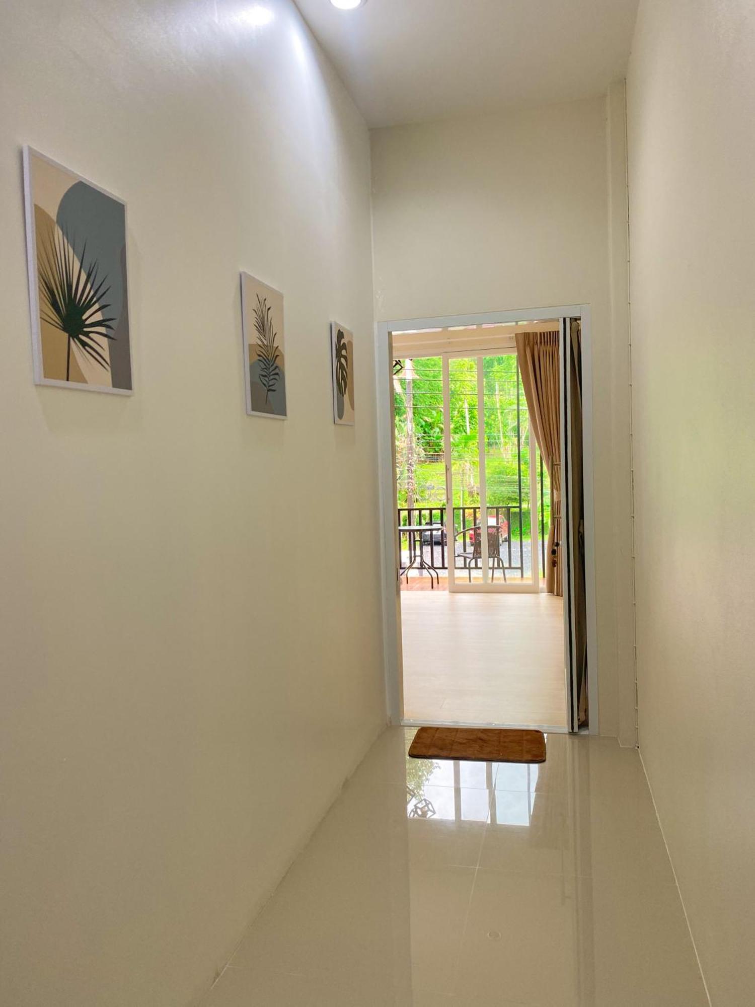 Private Room With Share Bathroom At Little Wild House Khaosok Khao Sok National Park Exterior foto