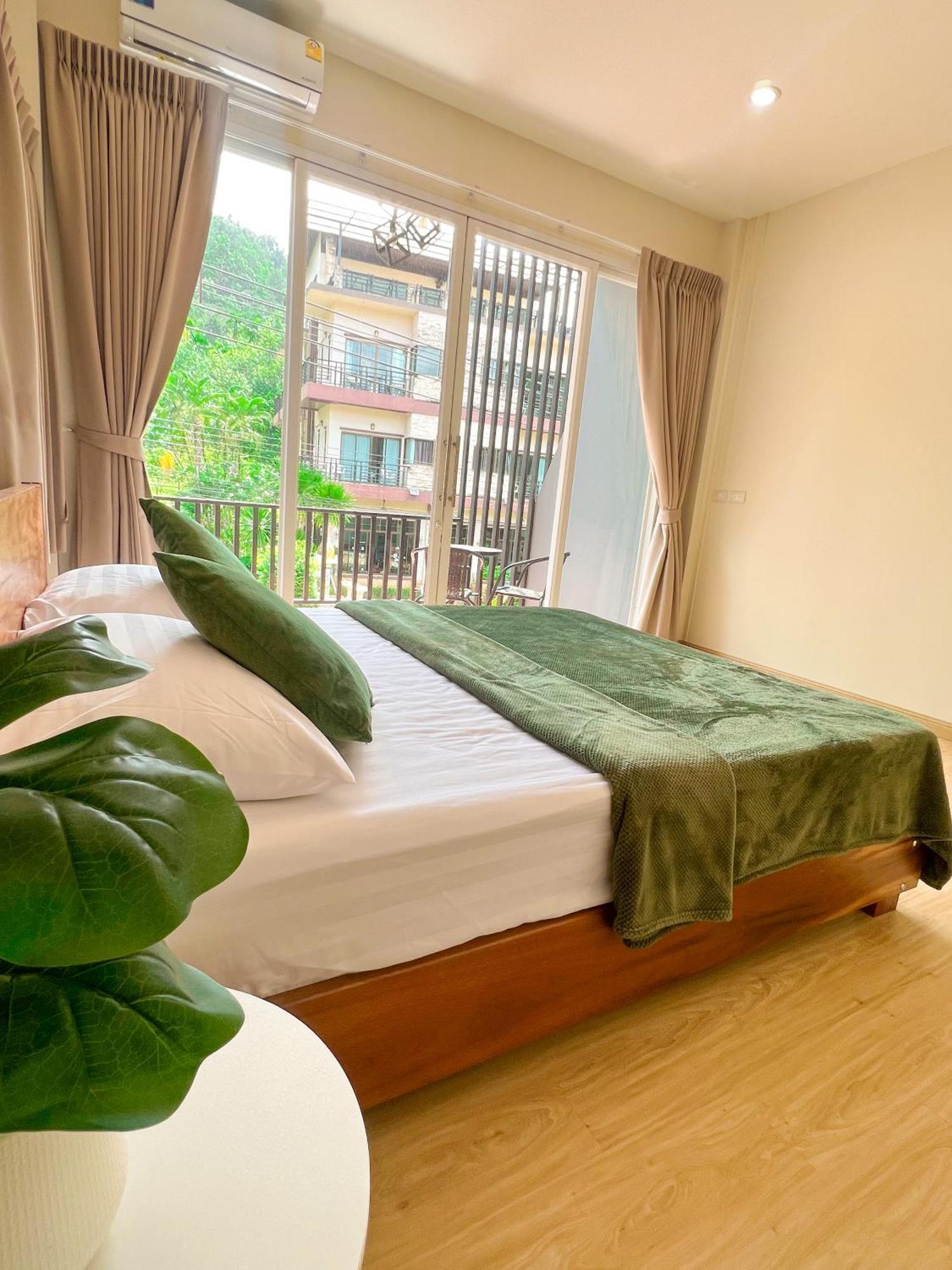 Private Room With Share Bathroom At Little Wild House Khaosok Khao Sok National Park Exterior foto